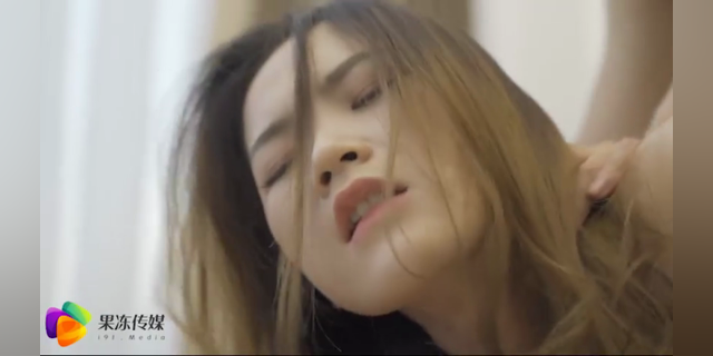 果冻传媒-痛干刻薄表嫂：表姐夫狠辣征服，她甘愿承受每一根棍棒的折磨
